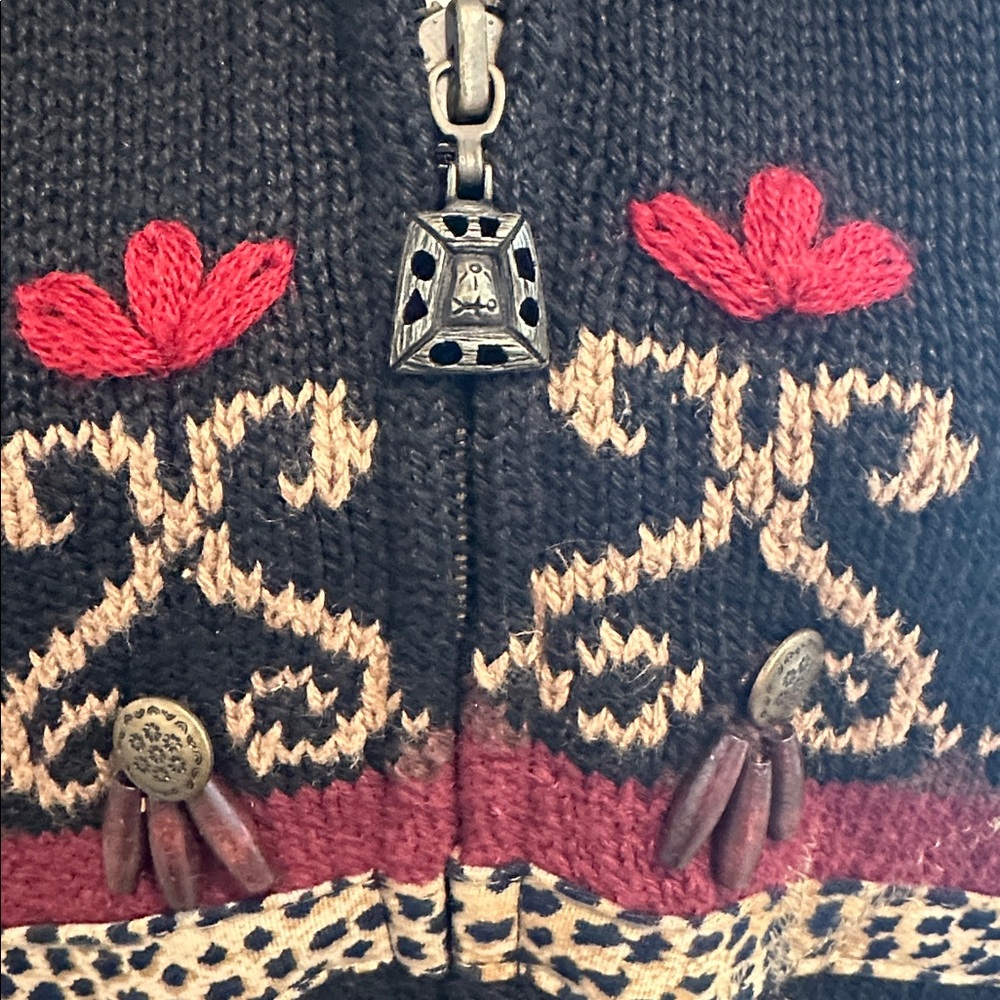Vintage Sharon Young Black and Red Embroidered Knit Vest. Size Medium - Picture 4 of 8